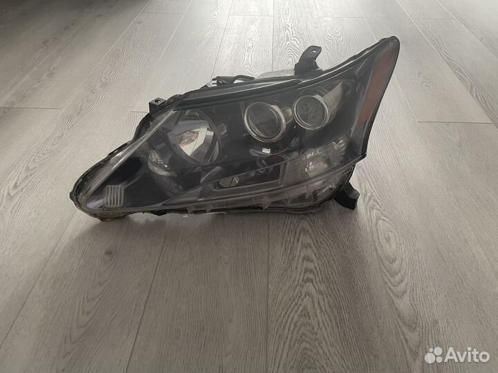 Фара левая