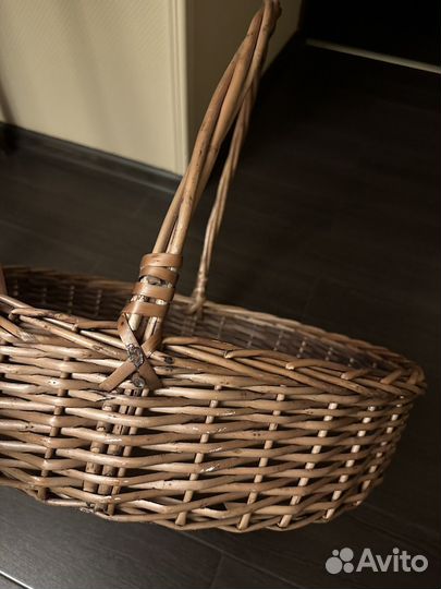 Корзина плетеная большая из лозы