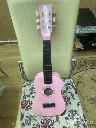 Акустическая гитара детская,деревянная