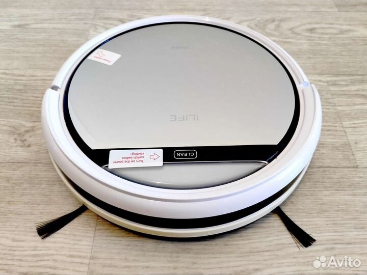 Робот пылесос ilife