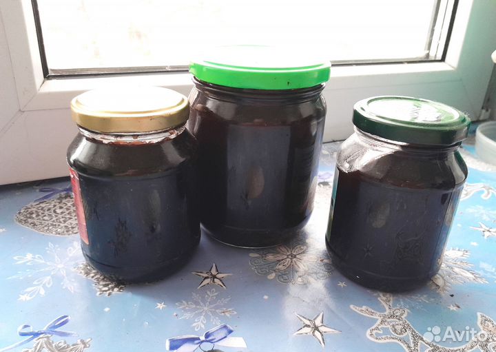 Консервированные огурцы и помидоры