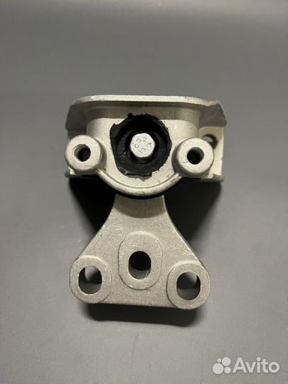 Опора двигателя honda civic 4D 1.6 1.8