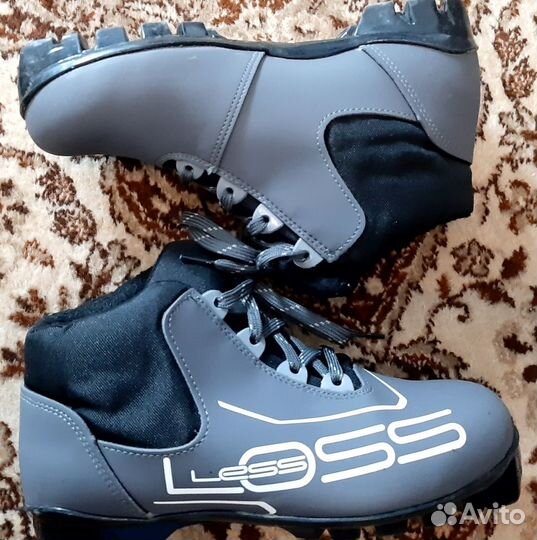 Комплект беговых лыж с ботинками