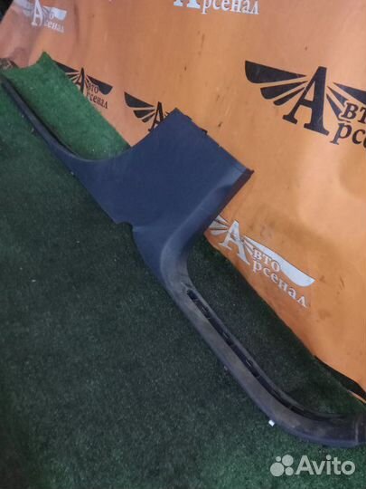 Накладка порога правая Volkswagen Touareg