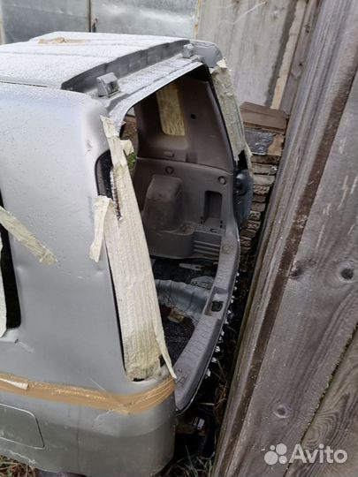 Ноускат Ниссан cube задняя часть кузова