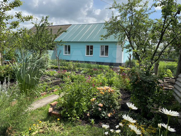 Дом 69,8 м² на участке 6 сот.