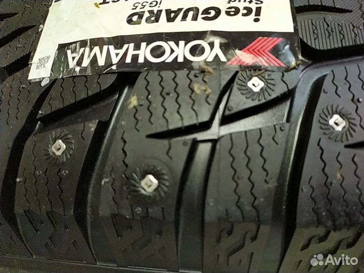 Yokohama Ice Guard Stud IG55 215/55 R17
