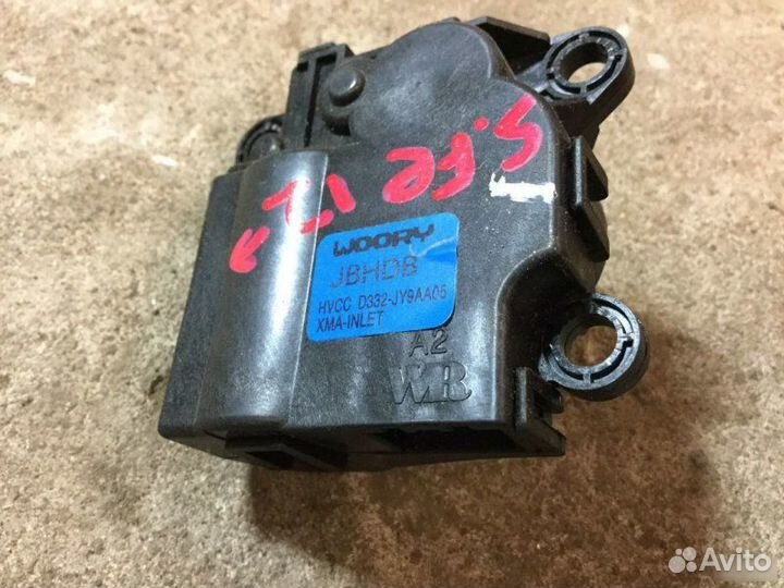 Моторчик заслонки отопителя Hyundai Santa Fe 2012