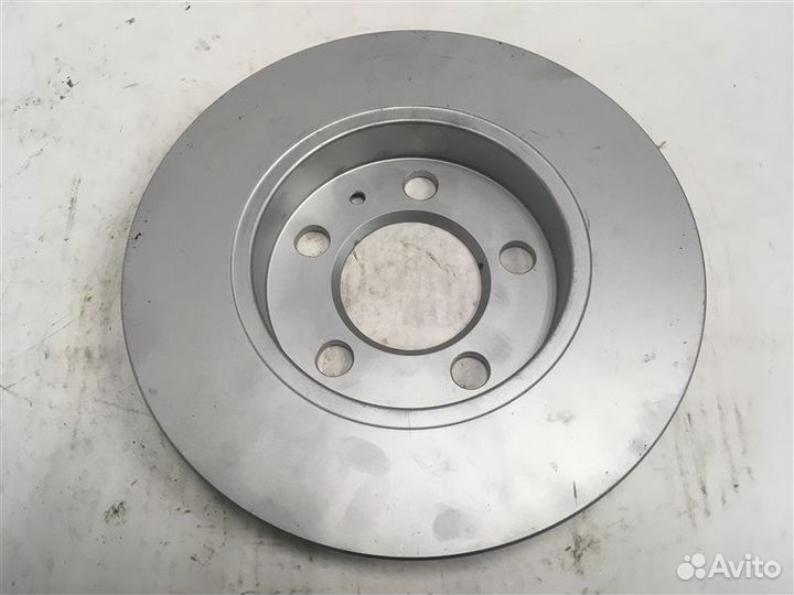 Диск тормозной задний Volkswagen Golf 4 1997-2005