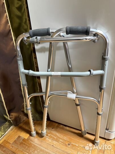 Ходунки шагающие новые