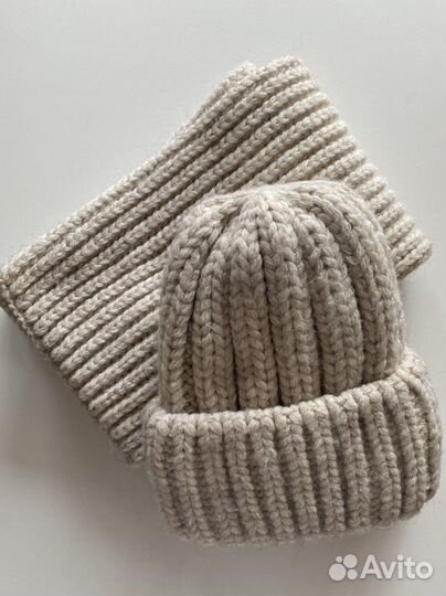 Комплект шапка и снуд