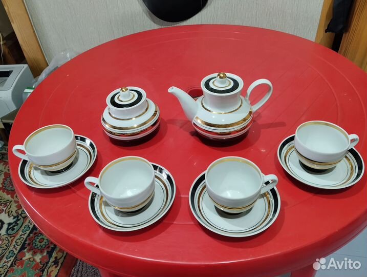 Сервизы столовый, чайный, кофейный. Бульонницы