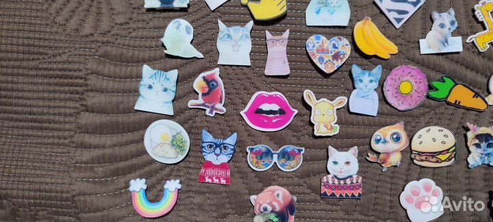 Значки с животными и едой