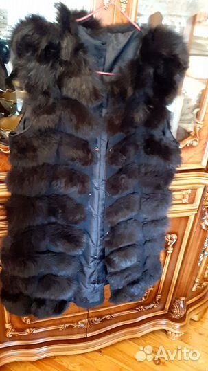 Жилетка меховая женская