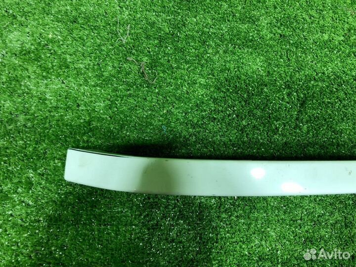 Ресничка передняя правая Subaru Forester SG5