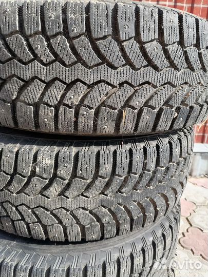 Bridgestone Blizzak Ice 215/65 R15 96