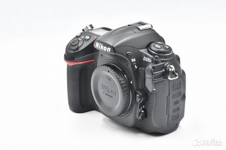 Фотоаппарат Nikon D300s Body (состояние 5)