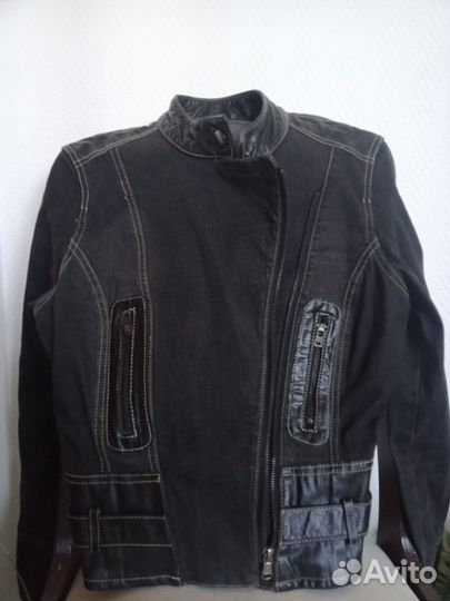 Джинсовая куртка