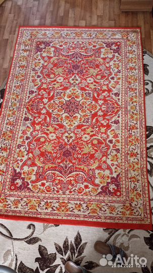 Ковер шерстяной