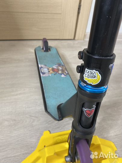 Трюковой самокат кастом в парк