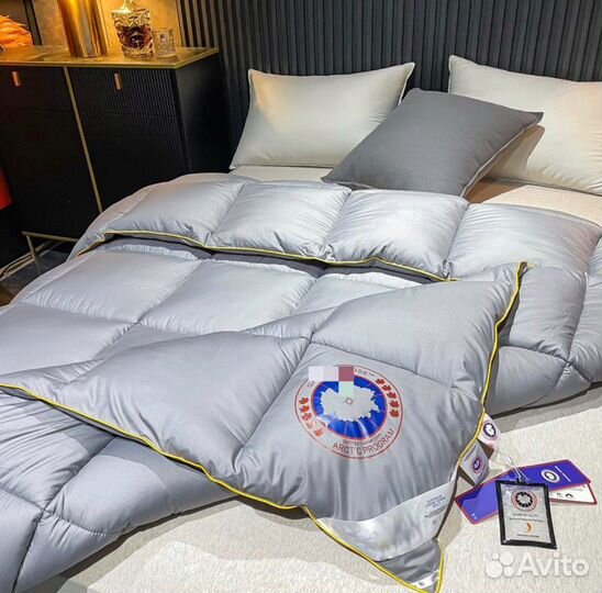 Пуховое одеяло фирменное премиум Canada Goose