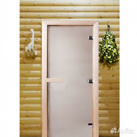 Стеклянная дверь для бани 