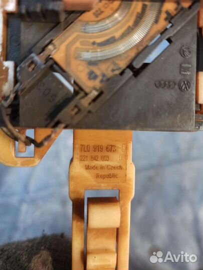 Датчик уровня топлива Volkswagen Touareg 7L