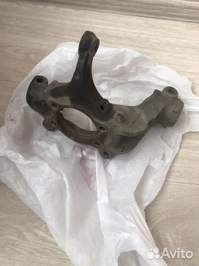 Поворотный кулак ступицы