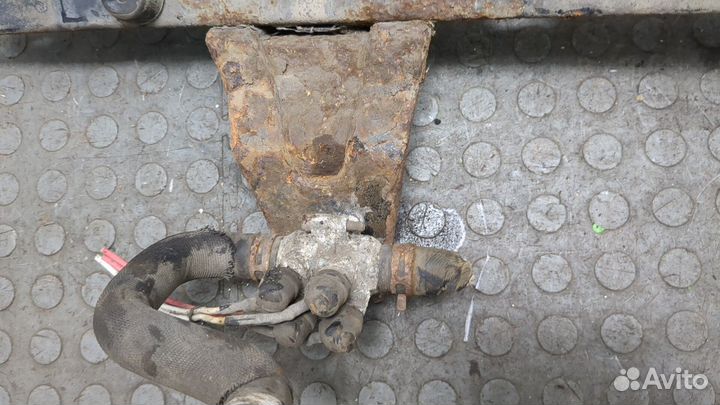 Балка под радиатор Nissan Juke, 2011