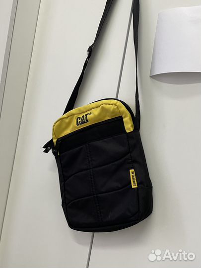 Сумка Cat Pillar месседжер
