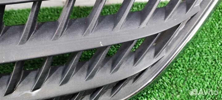 Решетка радиатора Lexus RX400H 2007