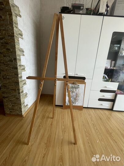 Мольберт художественный
