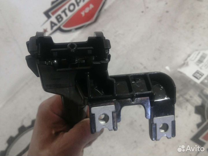 Форсунка левая новая toyota rav4 30 09-10