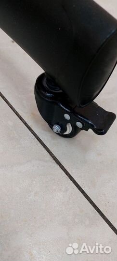 Мобильная стойка для телевизора