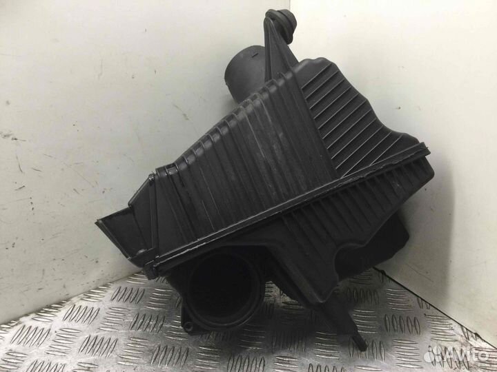 Корпус воздушного фильтра Ford Escort F4B