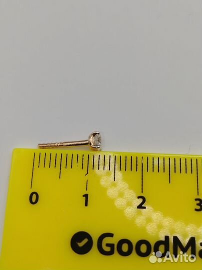 Золотые серьги пусеты с бриллиантами