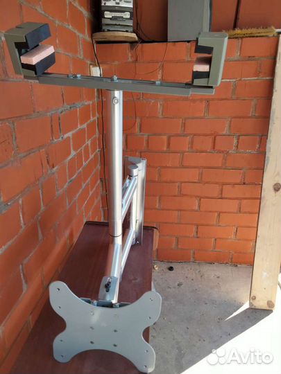 Кронштейн для крепления телевизора