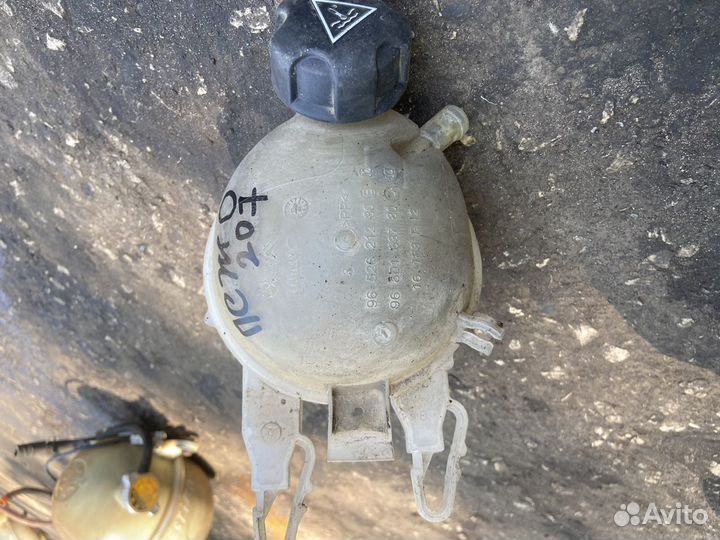 Расширительный бачок Peugeot 207