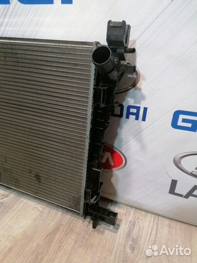 Радиатор охлаждения двигателя основной Renault log