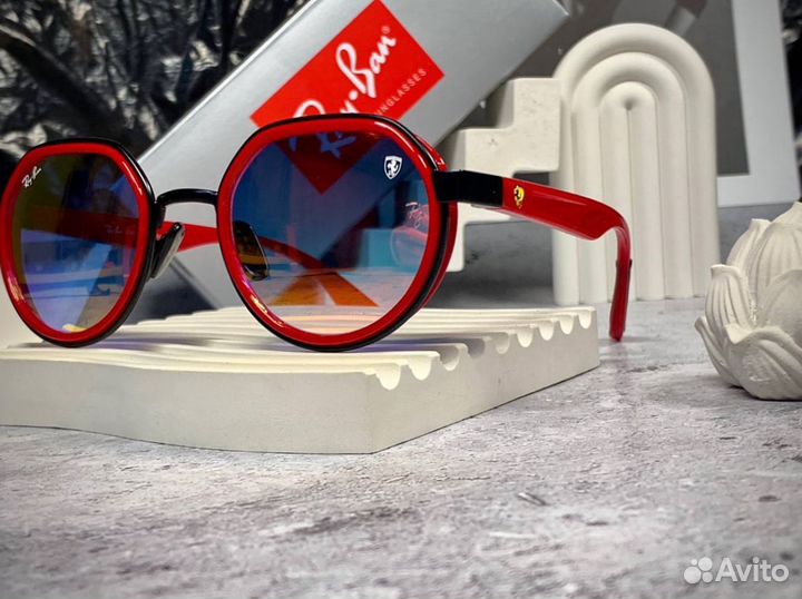 Очки Ray Ban Ferrari красный градиент