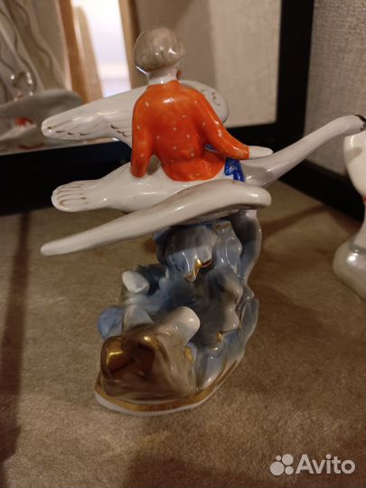 Статуэтка Гуси-Лебеди Дулево