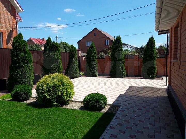 Дом 175 м² на участке 7 сот.