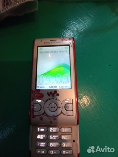 Sony Ericsson W595