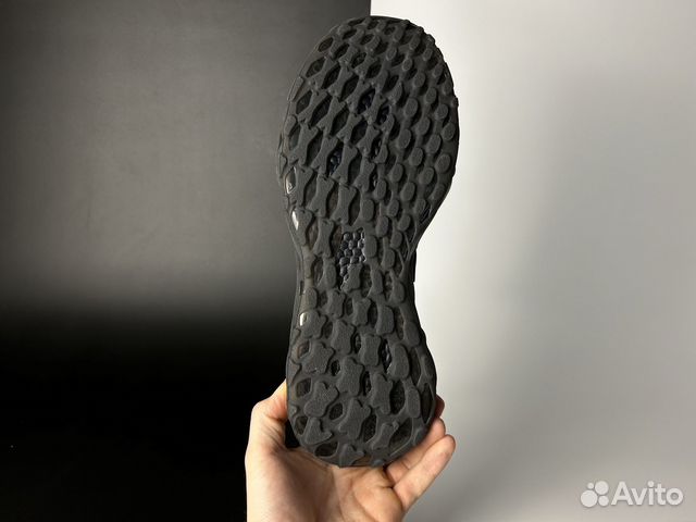 Кроссовки Adidas