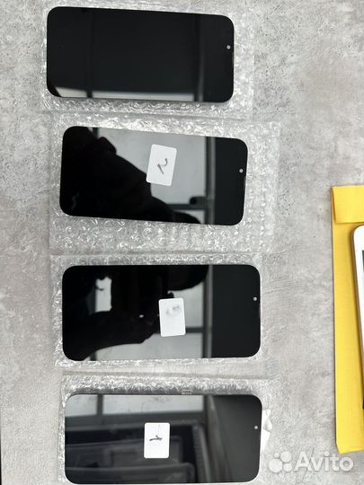 Дисплеи 13Pro и 13Pro Max