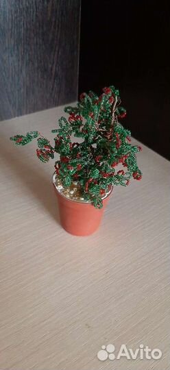 Цветок из бисера