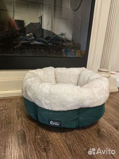 Лежанка для собак и кошек