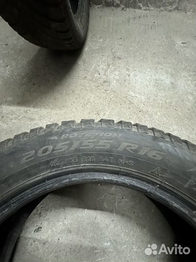 Pirelli Ice Zero 2 205/55 R16