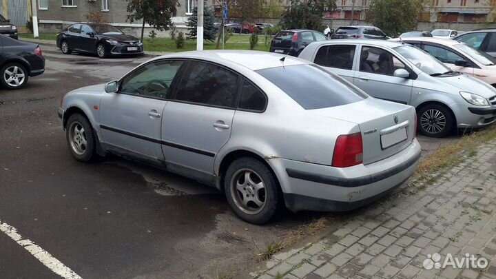 Volkswagen Passat 1.6 МТ, 1997, 340 000 км