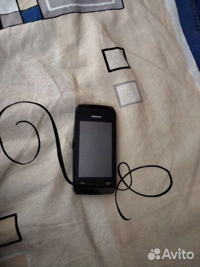 Nokia Asha 305